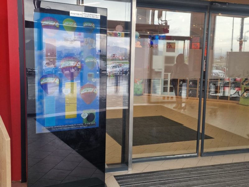 Rețeaua DOOH EkoGroup și Ciprian Petrescu le oferă promovare de top clienților din Râșnov​